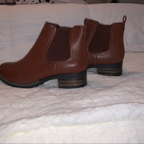 The Jasmine chelsea boot from Eastland - Picture 3 of 3